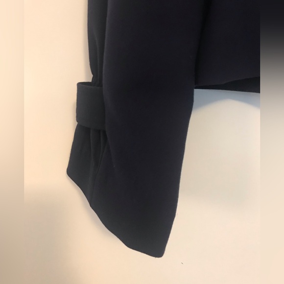 40% off! Gorgeous navy blue Banana Republic blazer! New with tags! - Picture 2 of 8